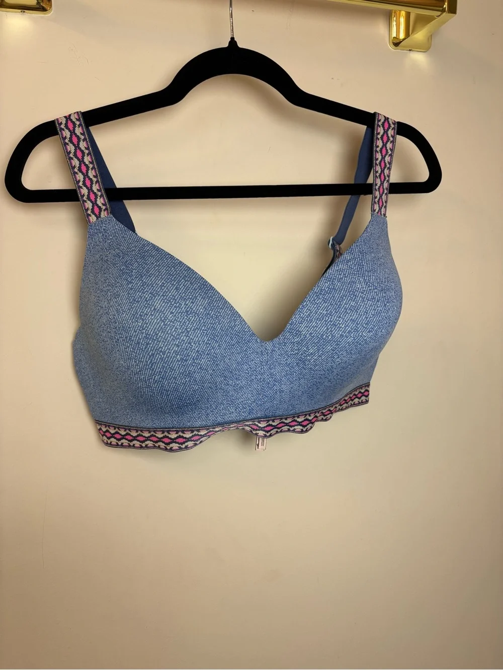 Victoria Secret T-Shirt Bra Lightly Lined Wireless 38D